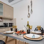 아파트 My Island Homes And Naxos City