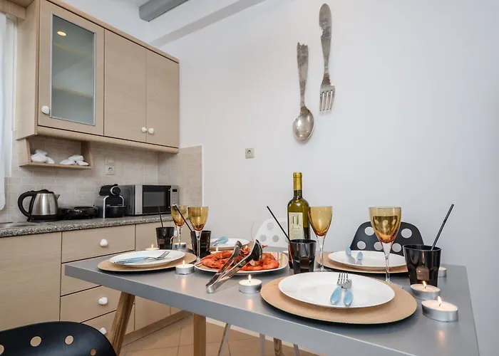 Апартаменты My Island Homes And Naxos City